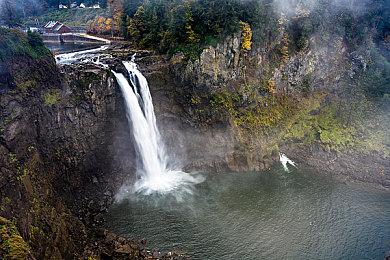 合作射击游戏《FBC：Firebreak》发布新预告 荒诞危机任务再升级